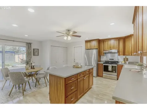 19605 SW Madeline Street Beaverton OR 97078