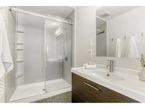 19605 SW Madeline Street Beaverton OR 97078
