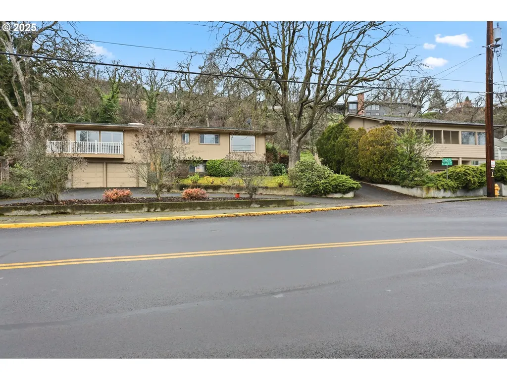 1610 Kelly Avenue The Dalles OR 97058