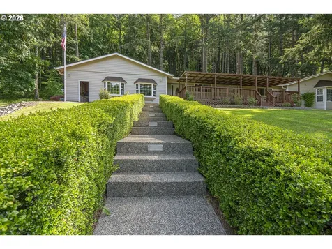 546 Bonnie Court NW Salem OR 97304