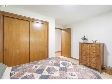 546 Bonnie Court NW Salem OR 97304