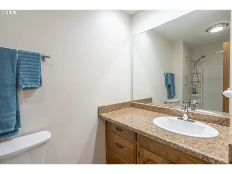 546 Bonnie Court NW Salem OR 97304