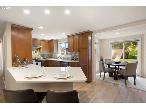 4679 Scottdale Street Eugene OR 97404