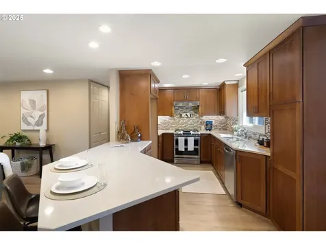 4679 Scottdale Street Eugene OR 97404