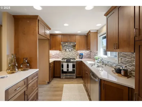 4679 Scottdale Street Eugene OR 97404