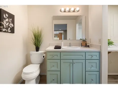 4679 Scottdale Street Eugene OR 97404