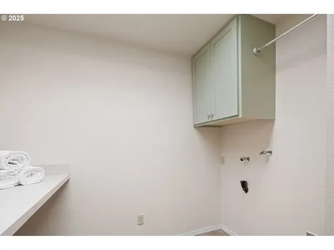 4679 Scottdale Street Eugene OR 97404
