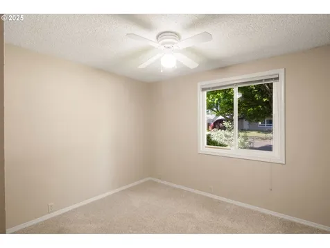 4679 Scottdale Street Eugene OR 97404