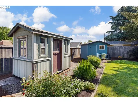 4679 Scottdale Street Eugene OR 97404