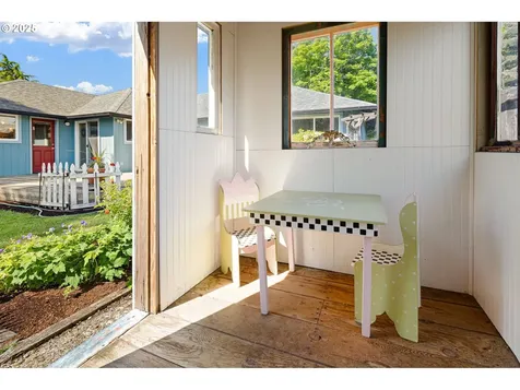 4679 Scottdale Street Eugene OR 97404