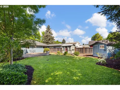 4679 Scottdale Street Eugene OR 97404