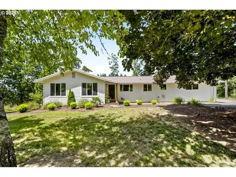 17340 NE Woodland Loop Road Yamhill OR 97148