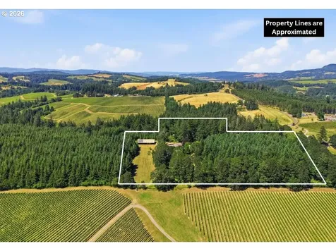 17340 NE Woodland Loop Road Yamhill OR 97148