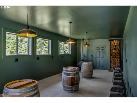 17340 NE Woodland Loop Road Yamhill OR 97148
