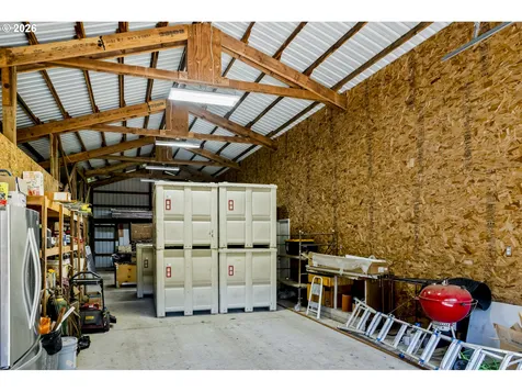 17340 NE Woodland Loop Road Yamhill OR 97148