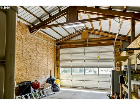 17340 NE Woodland Loop Road Yamhill OR 97148