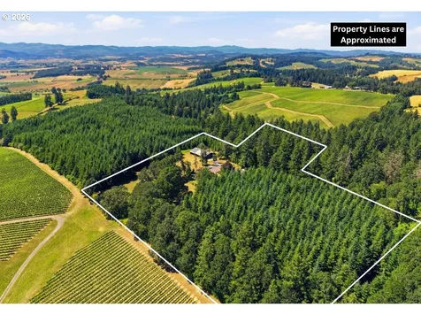 17340 NE Woodland Loop Road Yamhill OR 97148