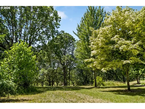 17340 NE Woodland Loop Road Yamhill OR 97148