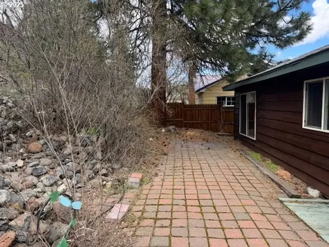207 N Humbolt Street Canyon City OR 97820