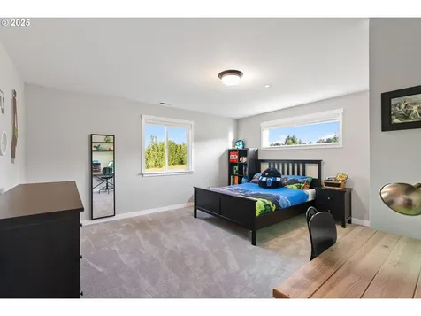4555 NE 242nd Avenue Vancouver WA 98682