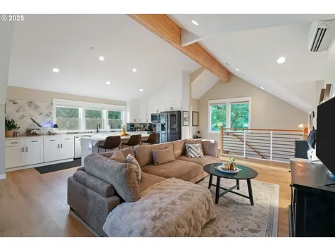 4555 NE 242nd Avenue Vancouver WA 98682