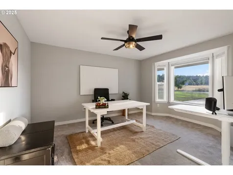 4555 NE 242nd Avenue Vancouver WA 98682