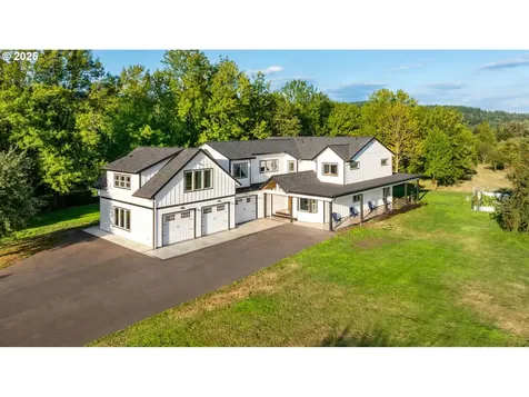 4555 NE 242nd Avenue Vancouver WA 98682