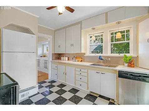 3144 NE 77th Avenue Portland OR 97213