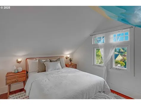 3144 NE 77th Avenue Portland OR 97213