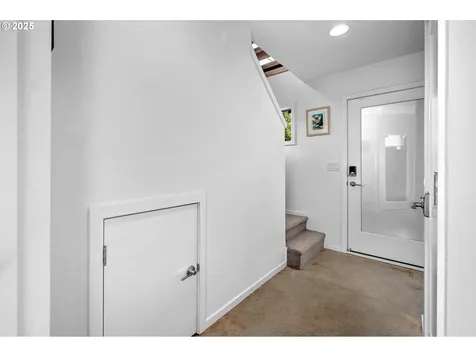 1209 N Morgan Street Portland OR 97217