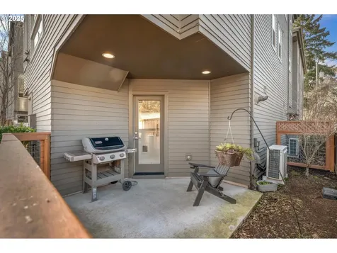1209 N Morgan Street Portland OR 97217