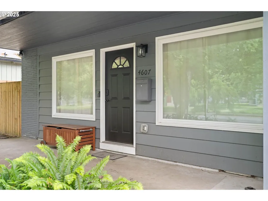 4607 SE 88th Avenue Portland OR 97266