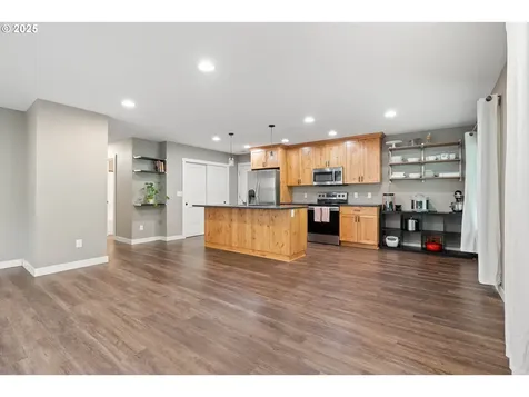 4607 SE 88th Avenue Portland OR 97266
