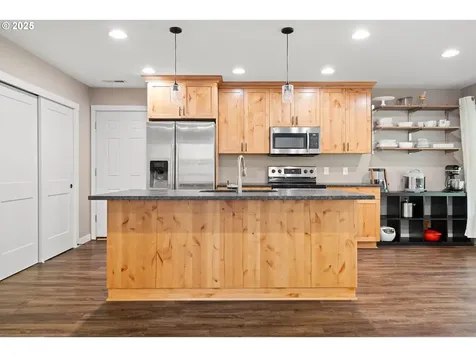 4607 SE 88th Avenue Portland OR 97266