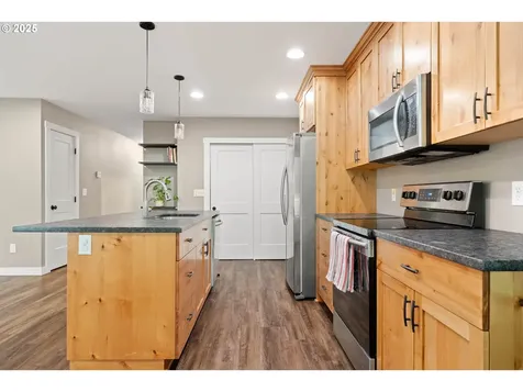 4607 SE 88th Avenue Portland OR 97266