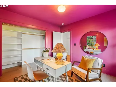 5930 SE 18th Avenue Portland OR 97202