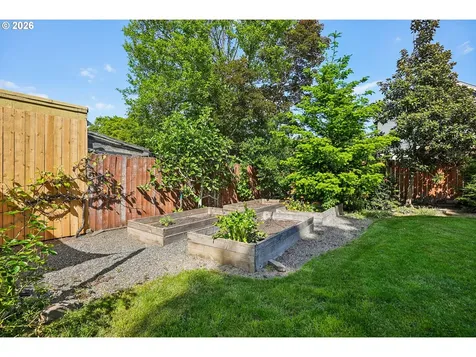 5930 SE 18th Avenue Portland OR 97202