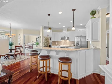 1683 Olympia Court NW Salem OR 97304