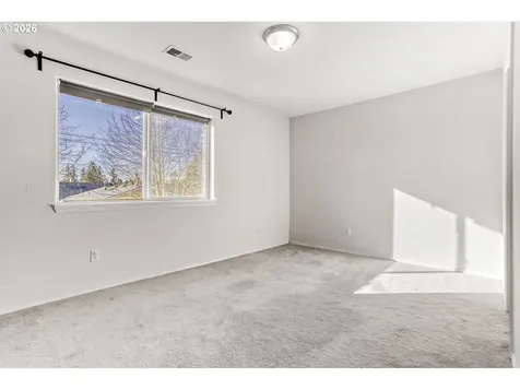 7242 SE Henderson Street Portland OR 97206