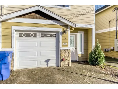 7242 SE Henderson Street Portland OR 97206