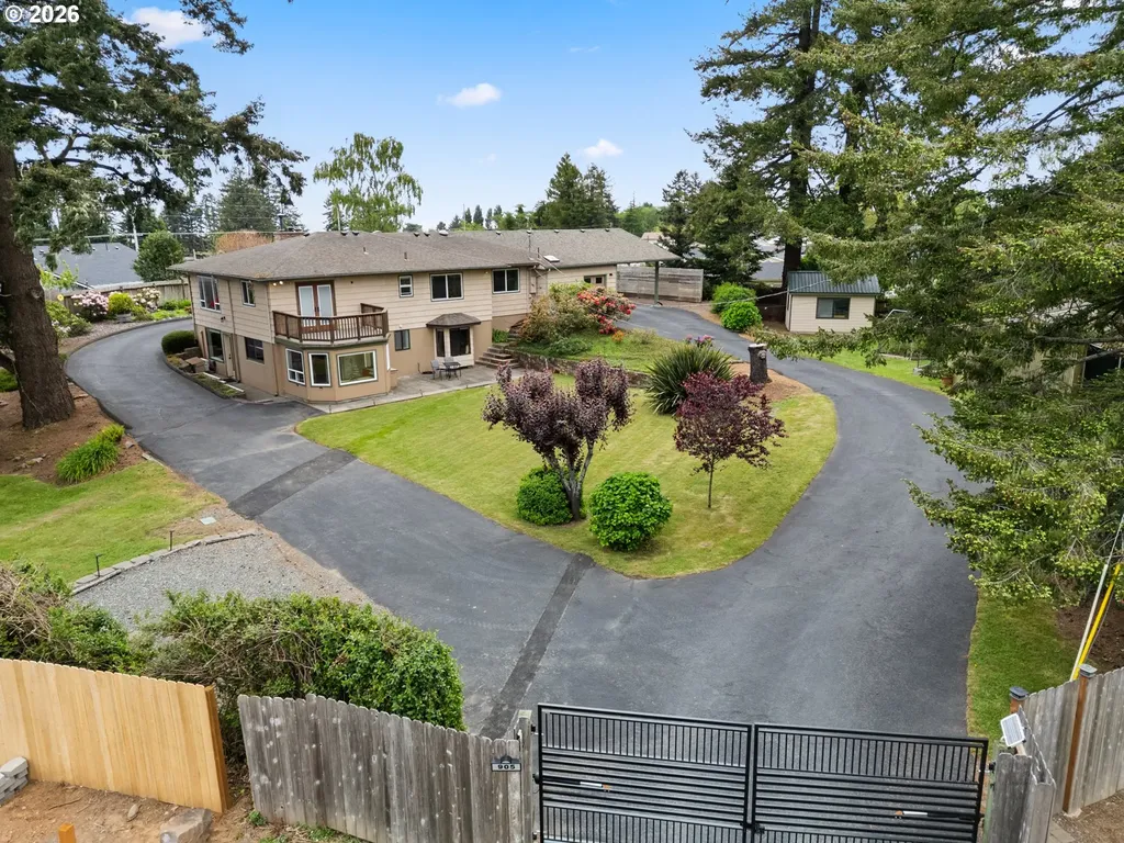 905 Barbra Lane Brookings OR 97415