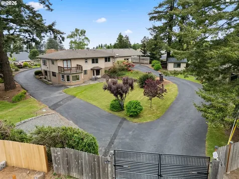 905 Barbra Lane Brookings OR 97415