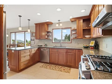 905 Barbra Lane Brookings OR 97415