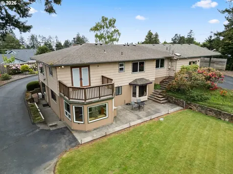905 Barbra Lane Brookings OR 97415