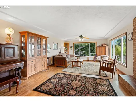 905 Barbra Lane Brookings OR 97415