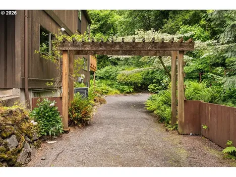 4602 SW 25th Avenue Portland OR 97239