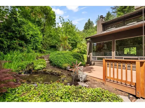 4602 SW 25th Avenue Portland OR 97239