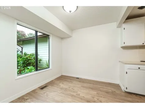 4248 NE 125th Place Portland OR 97230