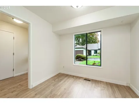 4248 NE 125th Place Portland OR 97230