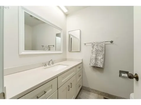 4248 NE 125th Place Portland OR 97230